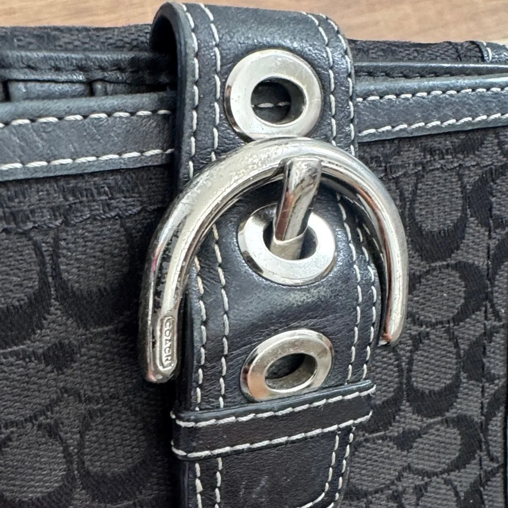 Vintage Coach Black Monogram SoHo Bifold Wallet - Picture 7 of 9